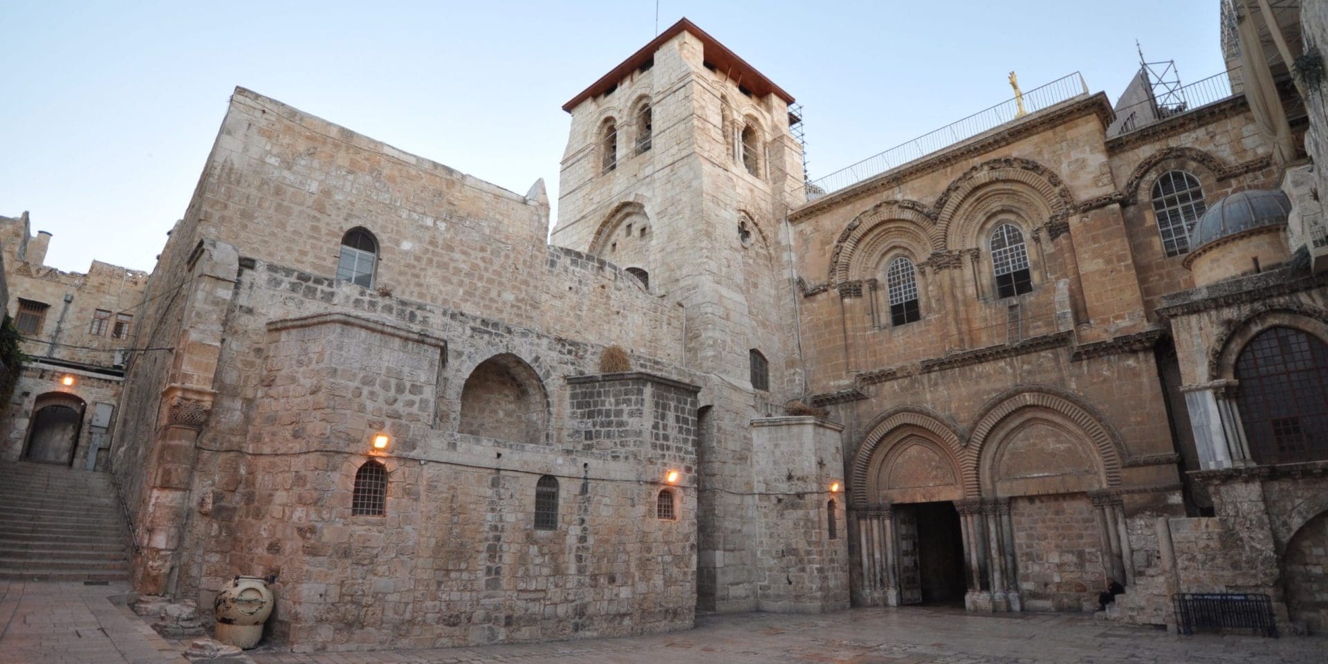 The Church Of The Holy Sepulchre Bible Discovery TV   The Church Of The Holy Sepulchre Jerusalem Scaled 1920x960 